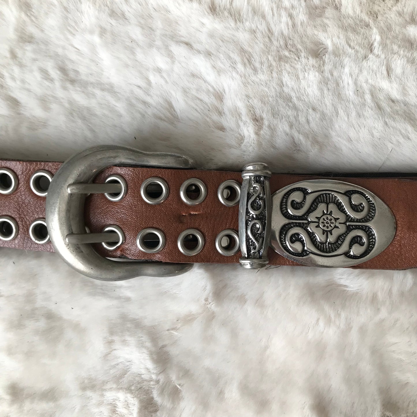 Brown Flower Detail Leather Belt