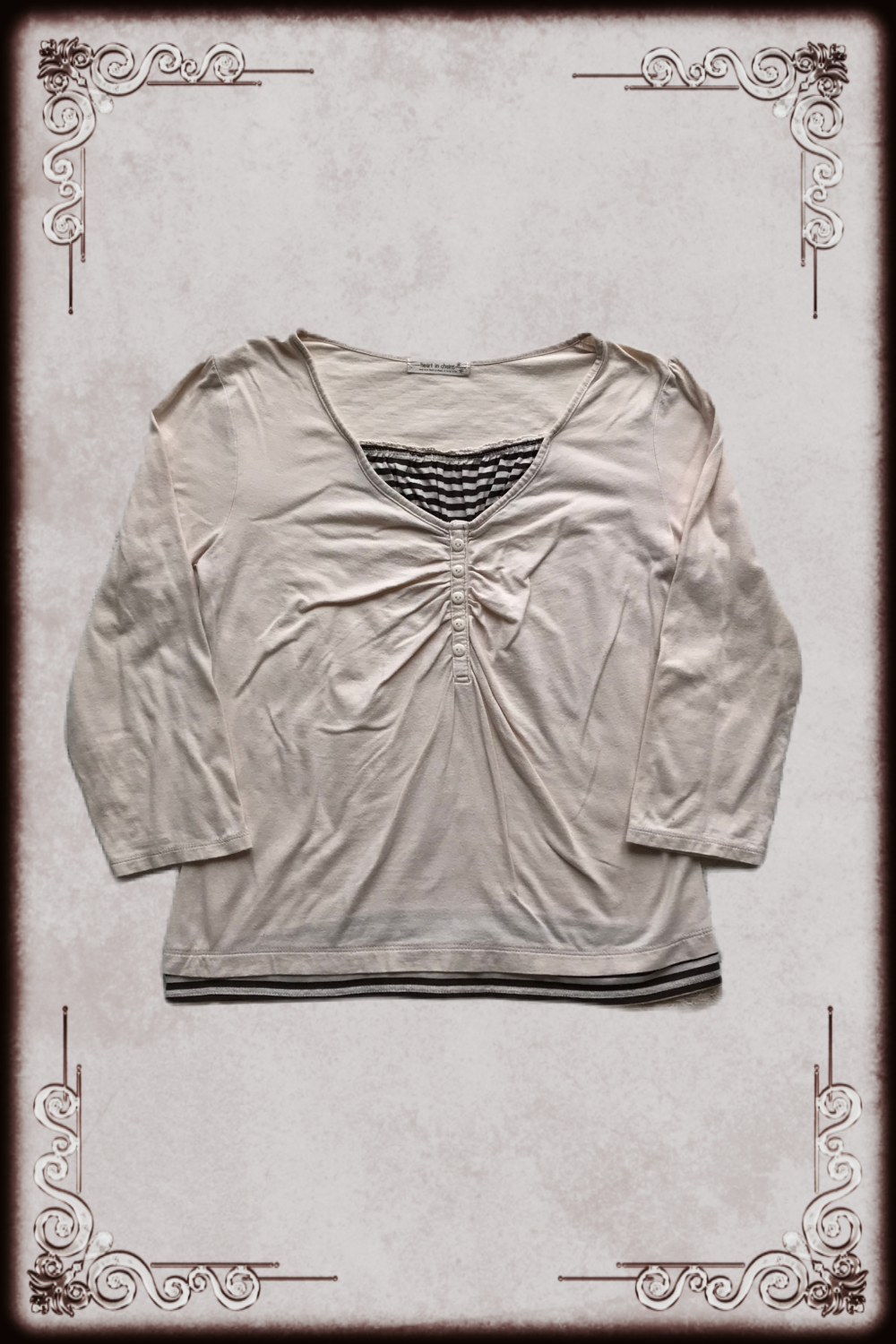Heart in Chains Striped Layer Crop Sleeve